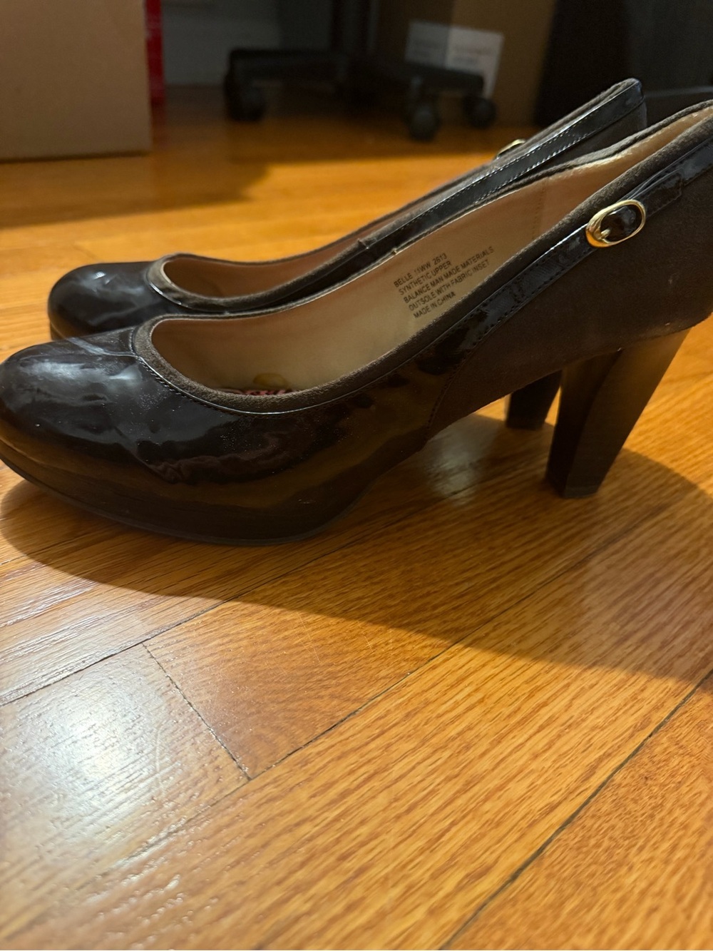 Dexflex Comfort y2k brown heels size 11